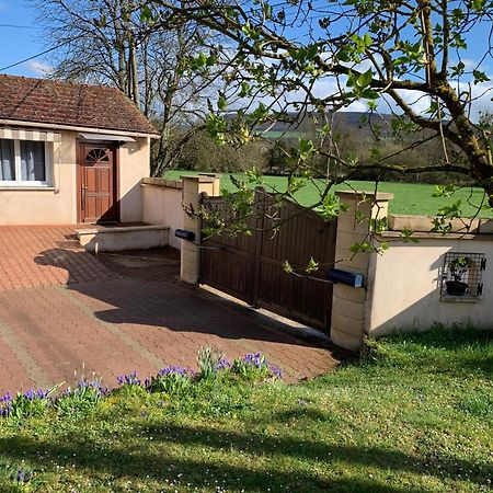 Les Ouches Apartment Fleurey-sur-Ouche Exterior photo